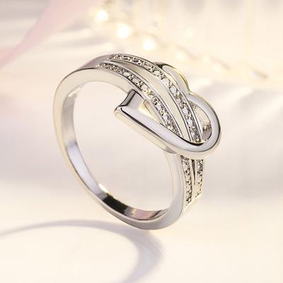 Women Fashion Rings Half Heart-shaped Double Rhinestone Heart Love Ring For Women Wedding Party Gift