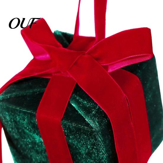 Seasonal Party Photo Props Velvet Gift Box Christmas Tree Ornament, Square Shaped Hanging Miniature Bow Ornaments Decoration with for Winter