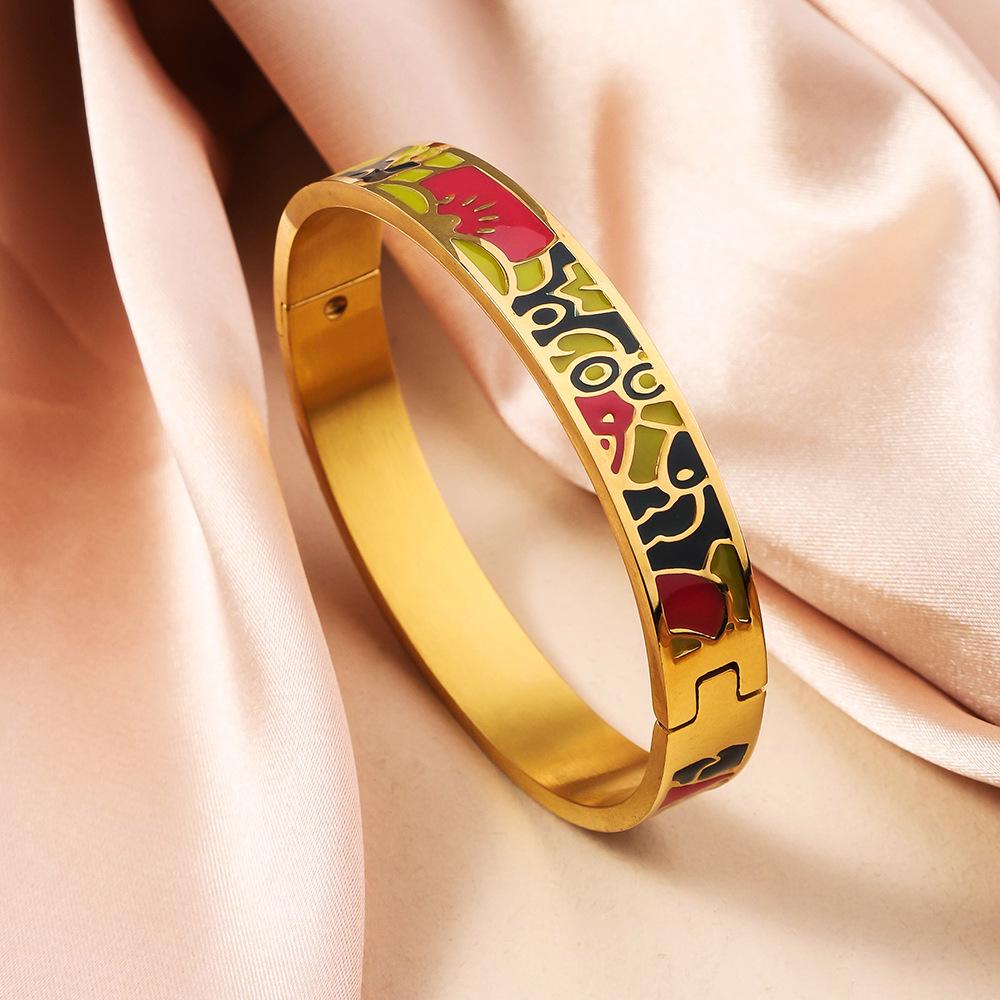 Geometrisches Emaille-Armband: Damen Europäischer & Amerikanischer Stil, 18 Karat Goldbeschichteter Titanstahl