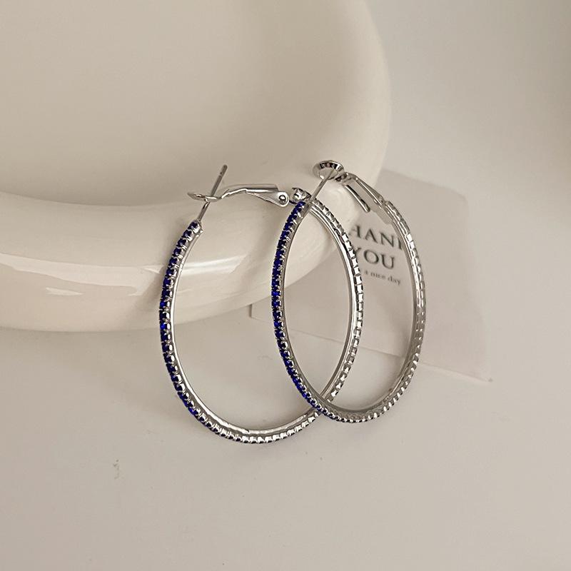 Boucles d'oreilles créoles rétro européennes et américaines colorées - Design exagéré, accessoires de mode haut de gamme