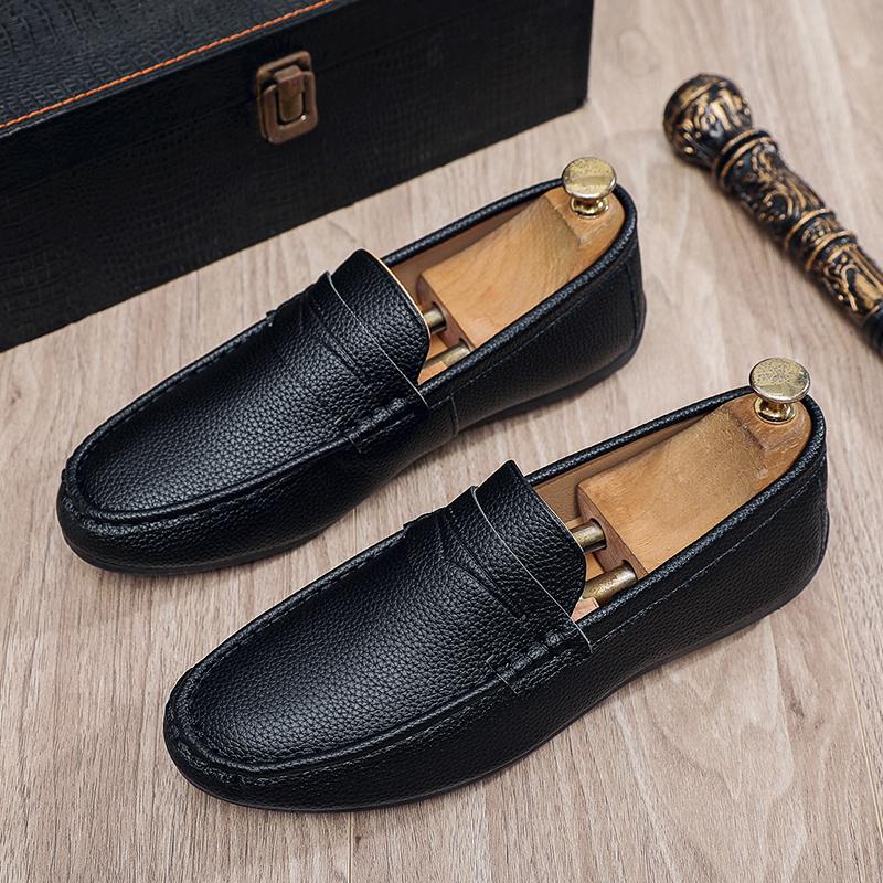 Fashion Slip on Men Loafers Comfortable Breathable Casual Shoes Lightweight Driving Shoes Non-slip Man Boat Shoes Flat Moccasins
