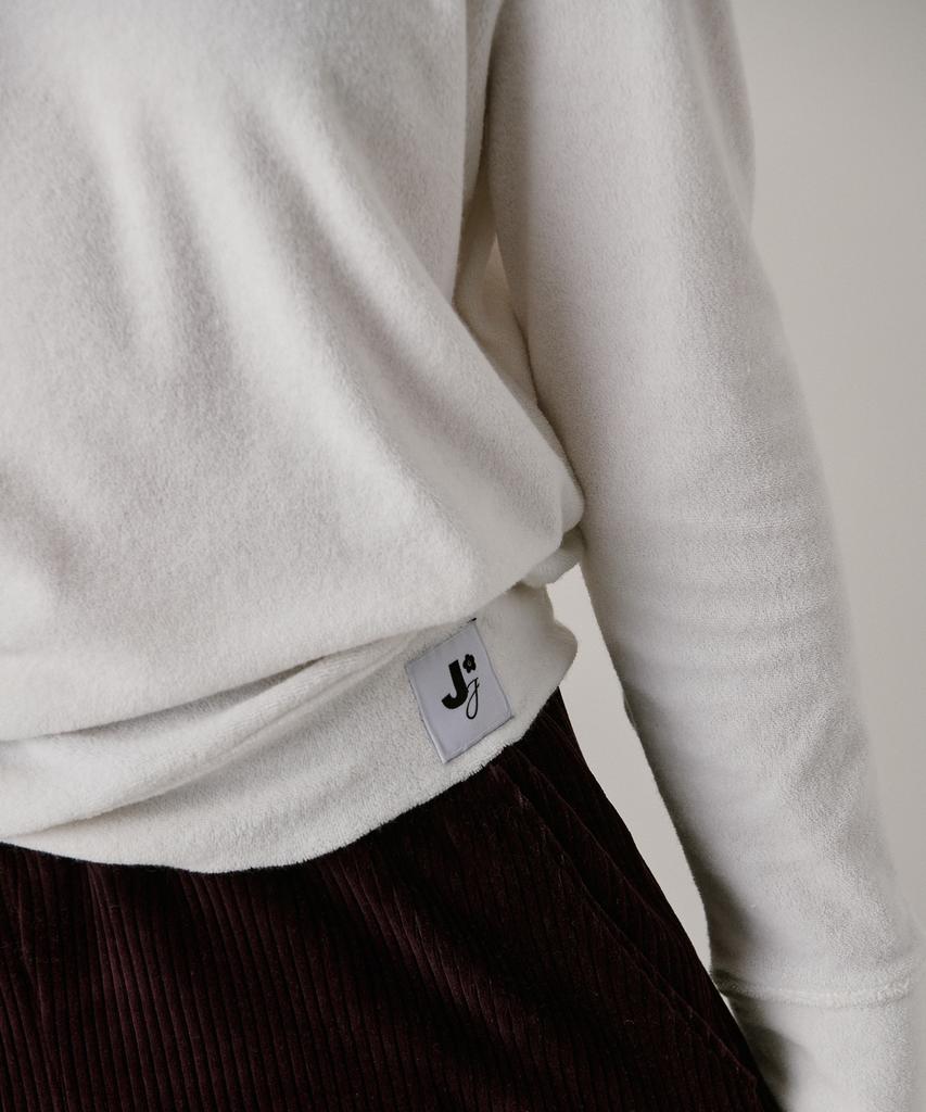 Jun Jun Space New Logo Basic Turtleneck T-Shirt_White