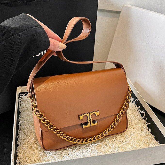 Korean Style Trendy Women's Single Shoulder Chain Crossbody Bag - Simple, Fashionable, Versatile, Solid Color Underarm Bag for Winter
