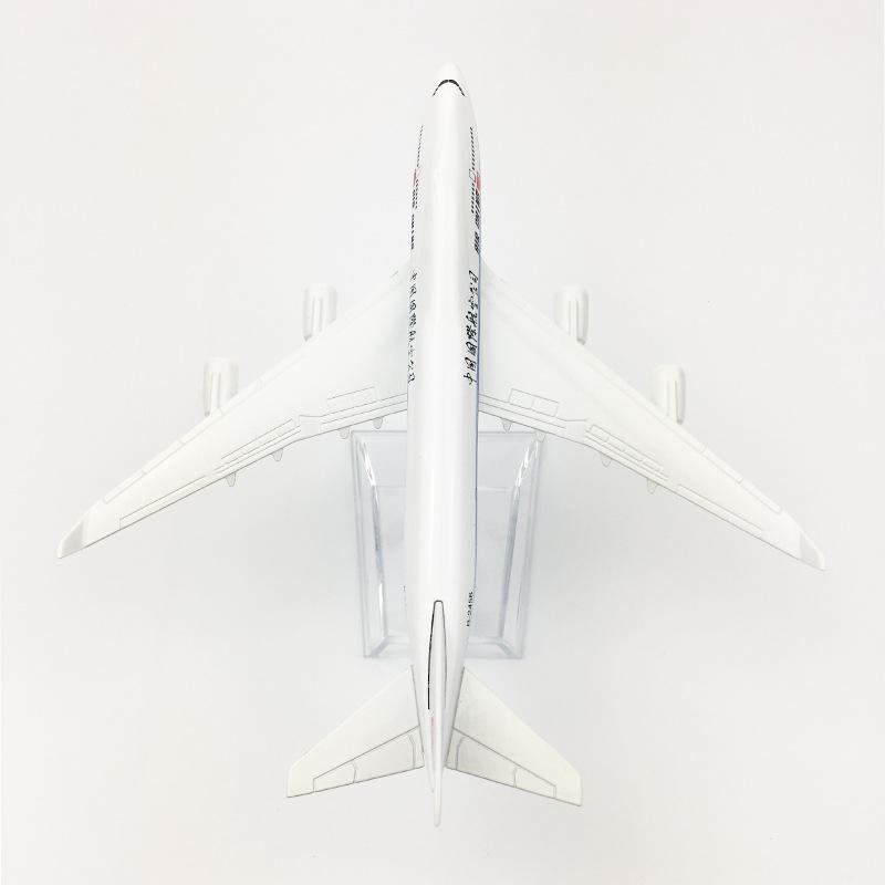 AIR China Airlines B747 16CM Airplane 1:400 Scale Diecast Metal Model Alloy Aircraft Gift With Base Plane Ornament Collectible