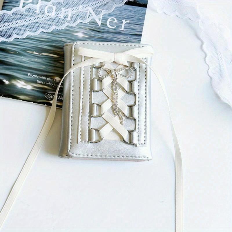 

Кошельки Сладкие Серебристого Цвета для Женщин Y2k Накладной Модный Короткий Кошелек для Монет в Корейском Стиле Повседневный Новый Милый Кошелек