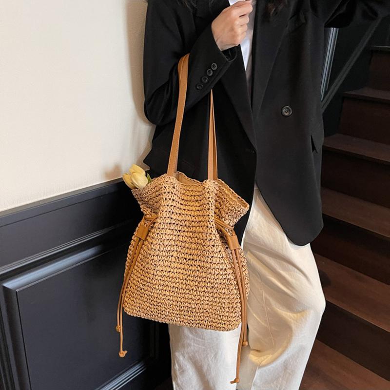 Yogodlns Dámská slaměná kabelka do podpaží Jednobarevná plisovaná kabelka Velká kapacita Módní taška přes rameno Cestovní nákupní plážová taška