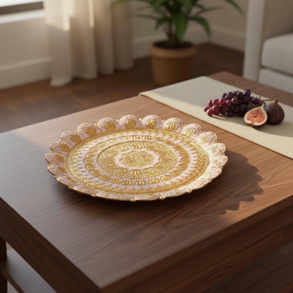 Gold Round Tray European Design Round Serving Tray Ornate Fruit Plate High-Luster Finish Table Decor Antique Look for Party