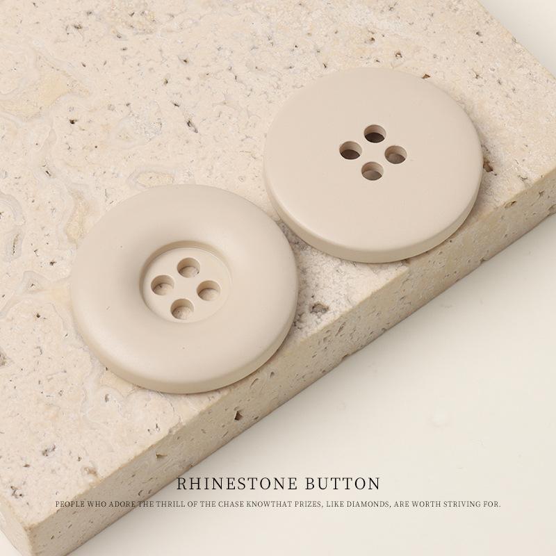 Stora Runda Kant Harts Färg Färg Knapp Kappa Trenchcoat Kostymjacka Knappar Skjorta Kofta Fyrhåls Knappar