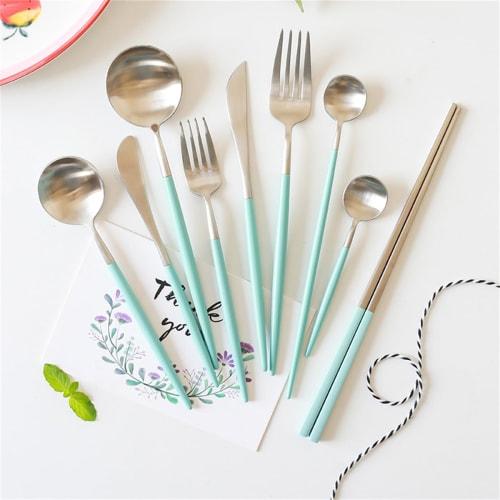 andoo Cutlery Set, Gold, Stylish Stainless Steel Dinner Cutlery Set, Knife, Spoon, Fork Set, Polished, Steak Knife, Table Knife, Dessert Spoon, Pasta