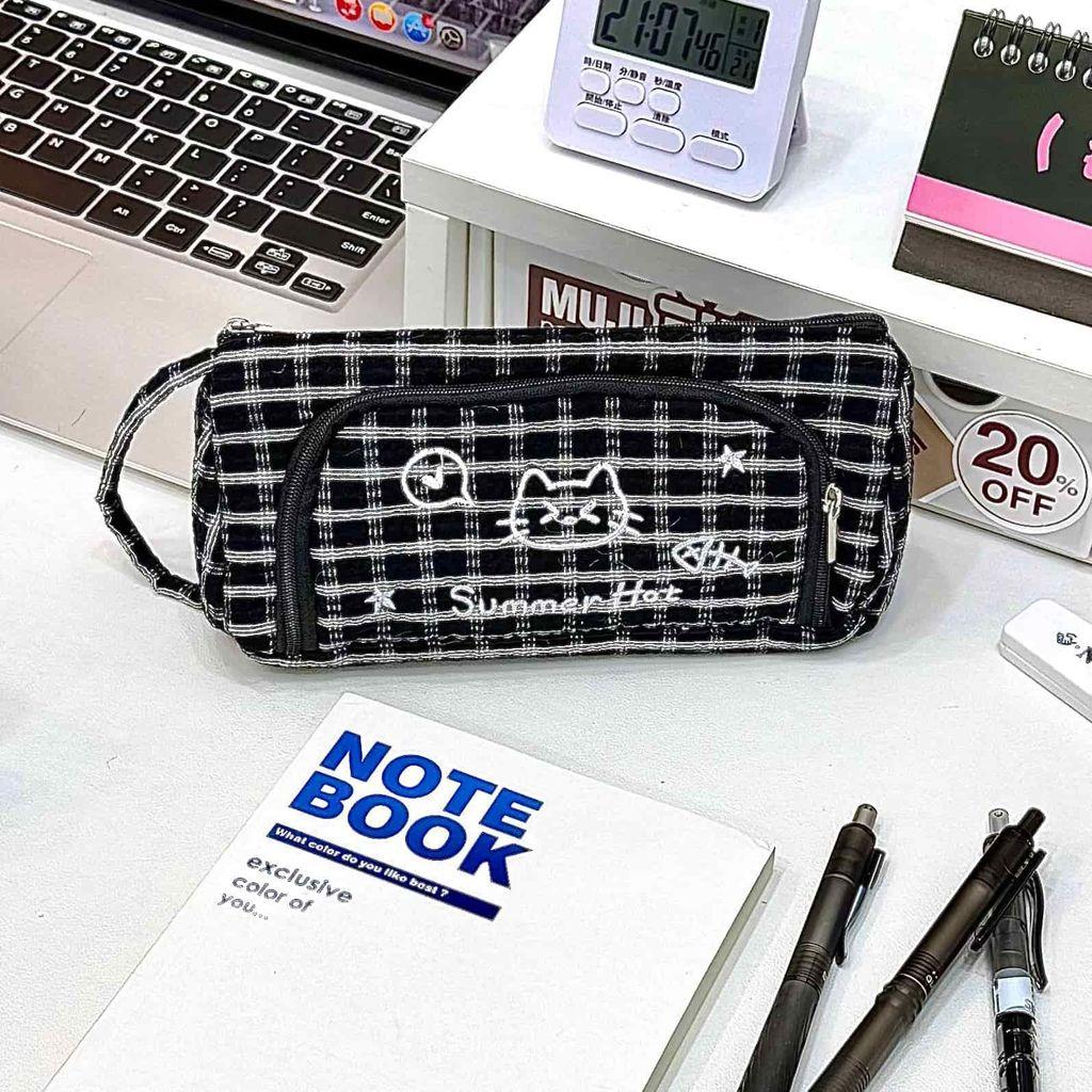 Cat Lattice Pattern Pen Bag With Spacious Interior For Study And Office Use