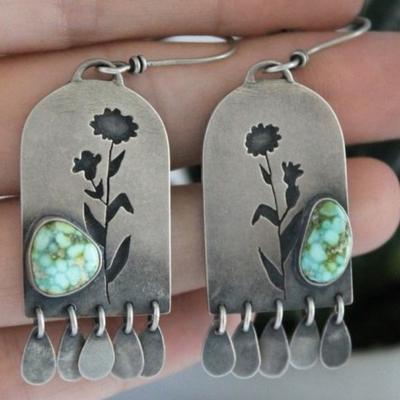 Geometric Shape Hollow Flower Pattern Irregular Turquoise Inlaid Dangle Earrings for Women Bohemian Vocation Trendy Earrings