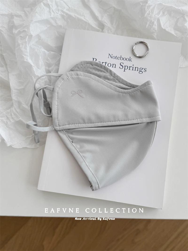 3D Fishbone Sunscreen Mask: Breathable, Makeup-Proof, Ice Silk UV Protective Face Mask with Eye Protection.