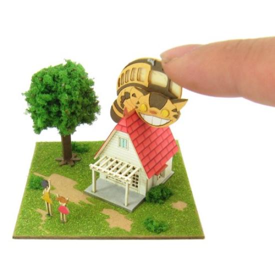 Totoro Sankei Studio Ghibli Mini My Neighbor Kusakabe House and Catbus Papercraft Non-scale MP07-02 Direct from Japan