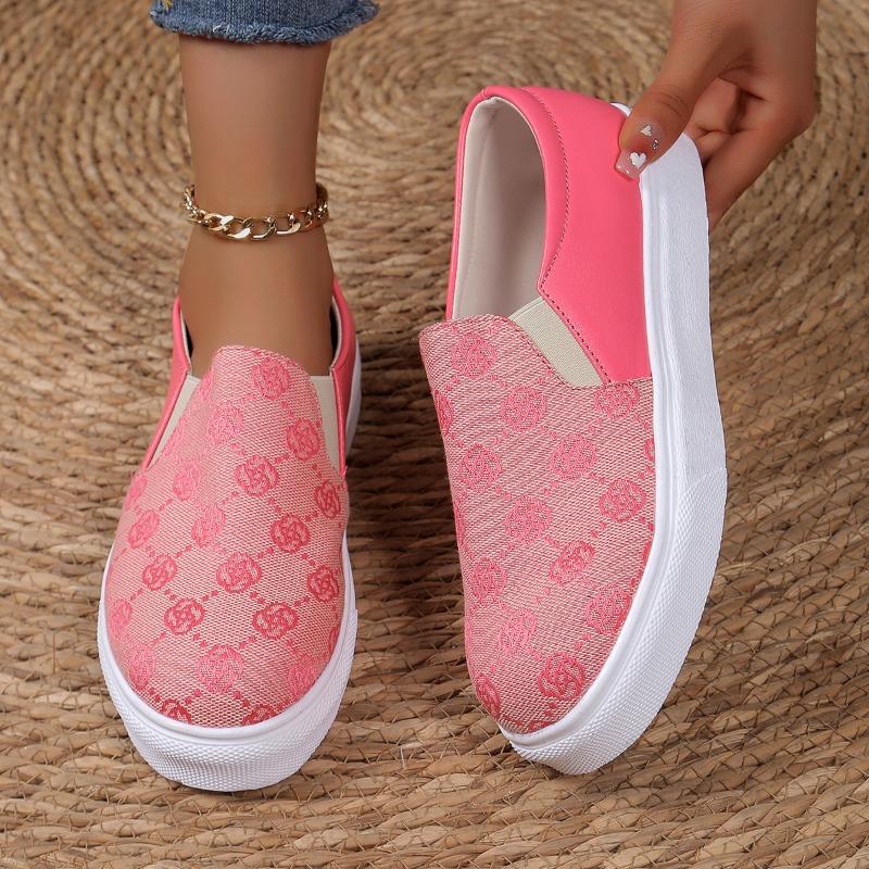 Large-sized Board Shoes Cartoon Low-top Women Wear Flat Elastic Band Single Shoes Outside