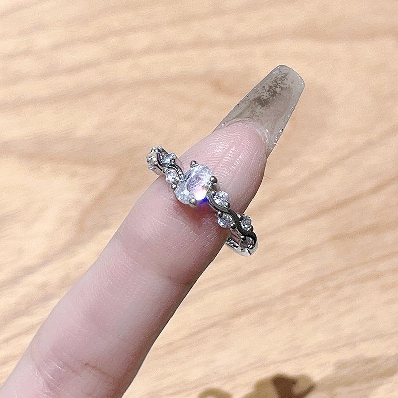 

Серія Зірок Повна Діамантів Цир*****Перстень Жіночий Нішевий Холодний Вітер Висококласне Кільце Кільце на Палець Ювелірні Вироби Жіночі Adjustable opening