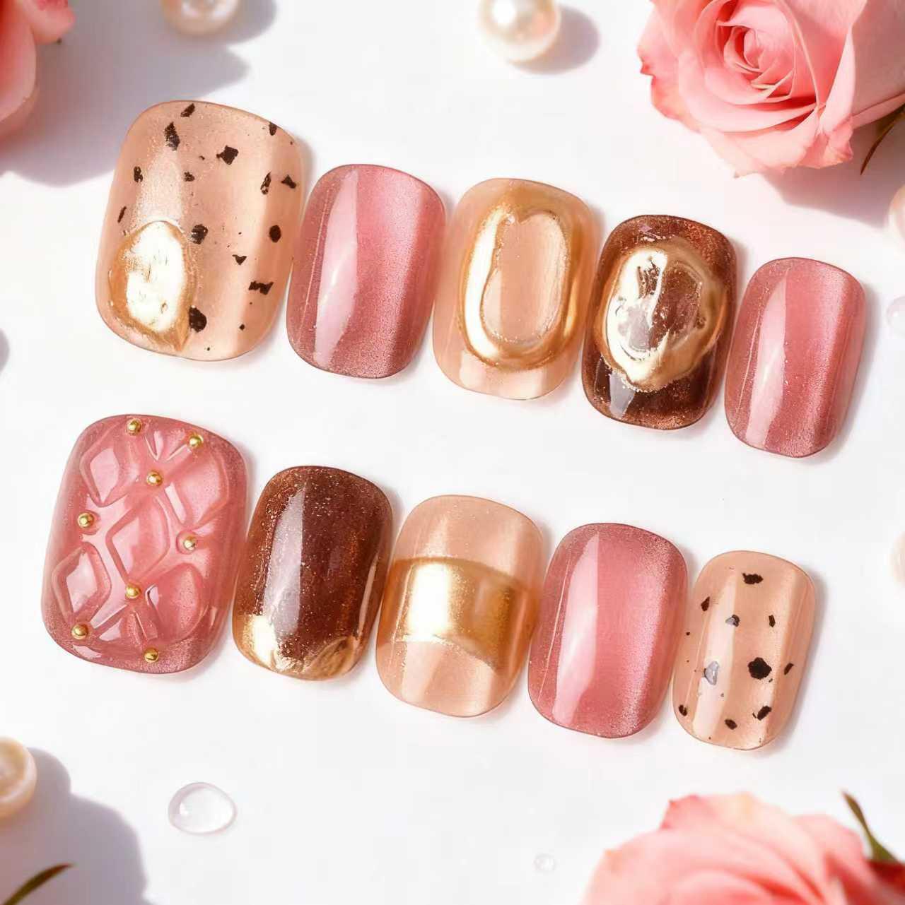 30-Piece Set: European & American Style 3D Plaid Cat Eye Caramel French Nails