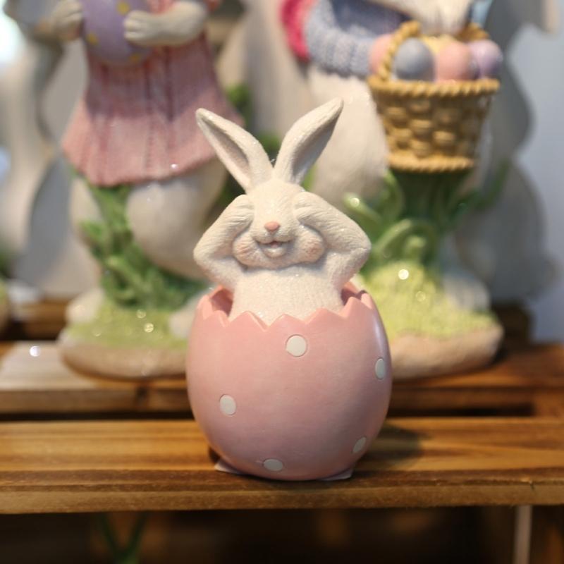 Eggshells Bunnys Easters Decoration Polyresin Rabbit Statue for Home and Farmhouses Spring Decoration