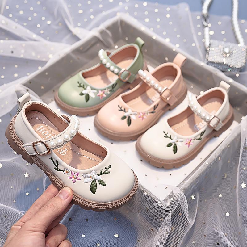 Girls Embroidery Princess Shoes Spring and Autumn Soft Bottom Children's Baby Leather Shoes Little Girl Shallow Mouth Shoes