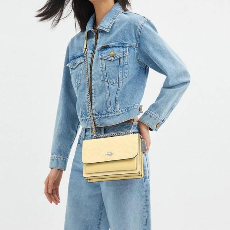 Coach Klare 22 Silver Logo Chain Shoulder Strap Faux Leather Shoulder Bag Small Women shoulder bag Yellow CAL29-SVMN0