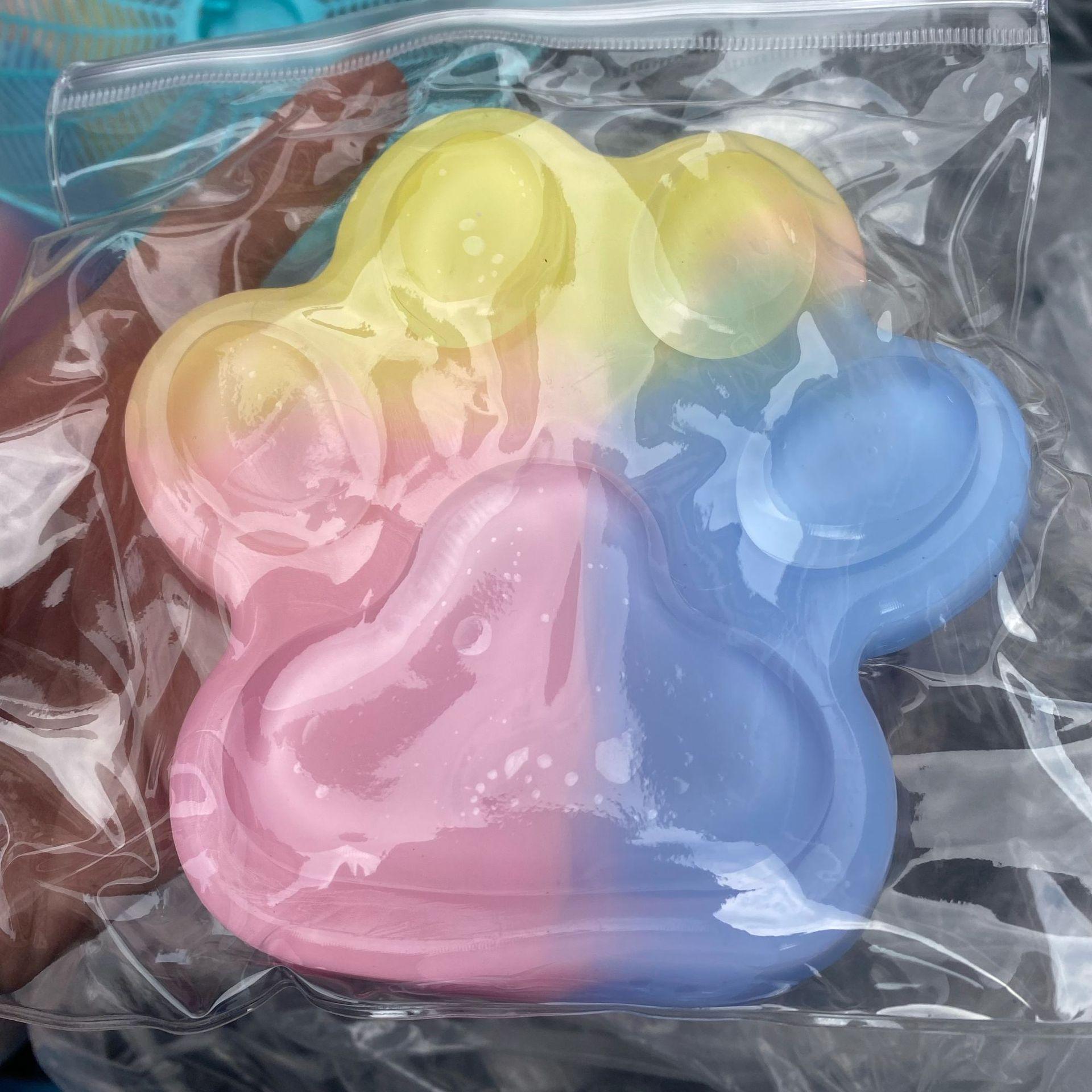 

Райдужна триколірна котяча лапка TPR іграшка-пінч - Креативний, кольоровий антистрес