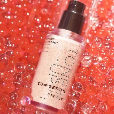 Vitamínové sérum na opaľovanie na tmavé škvrny 30 ml SPF50+PA++++, Kbeauty, kórejská kozmetika, vzorka