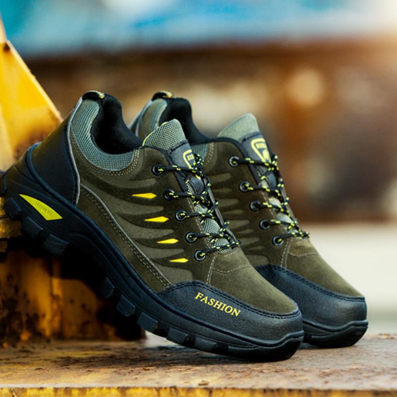 Non-Slip Thick-Soled Men's Workwear Hiking Shoes - Lace-Up Outdoor Sports Casual Sneakers for Spring and Autumn