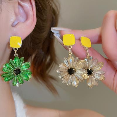 Boucle d'oreille pendante fleur en cristal pour femmes 2025 Tempérament Boucles d'oreilles pendantes Exquis Accessoires de vacances haut de gamme pour filles