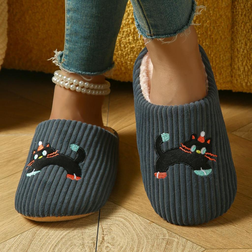 Women's Cozy Cartoon Cotton Slippers - Thick, Warm, Closed Toe for Fall/Winter