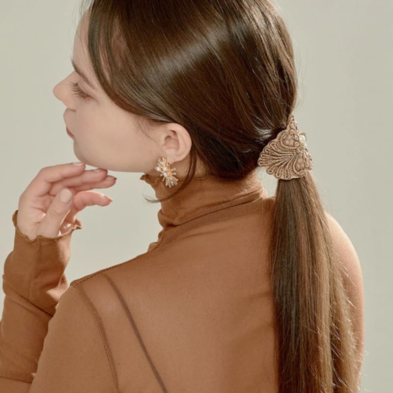 BESTY Feather Florish Wave Hair Cuff (Feather Florish Wire Pony Hook)