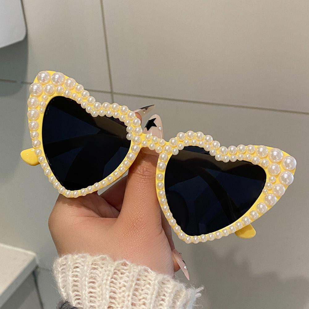 Cute Pink Pearl Heart Sunglasses Women Party Glasses Bachelorette Festival Kawaii Sun Glasses Luxury Brand Designer Shades UV400