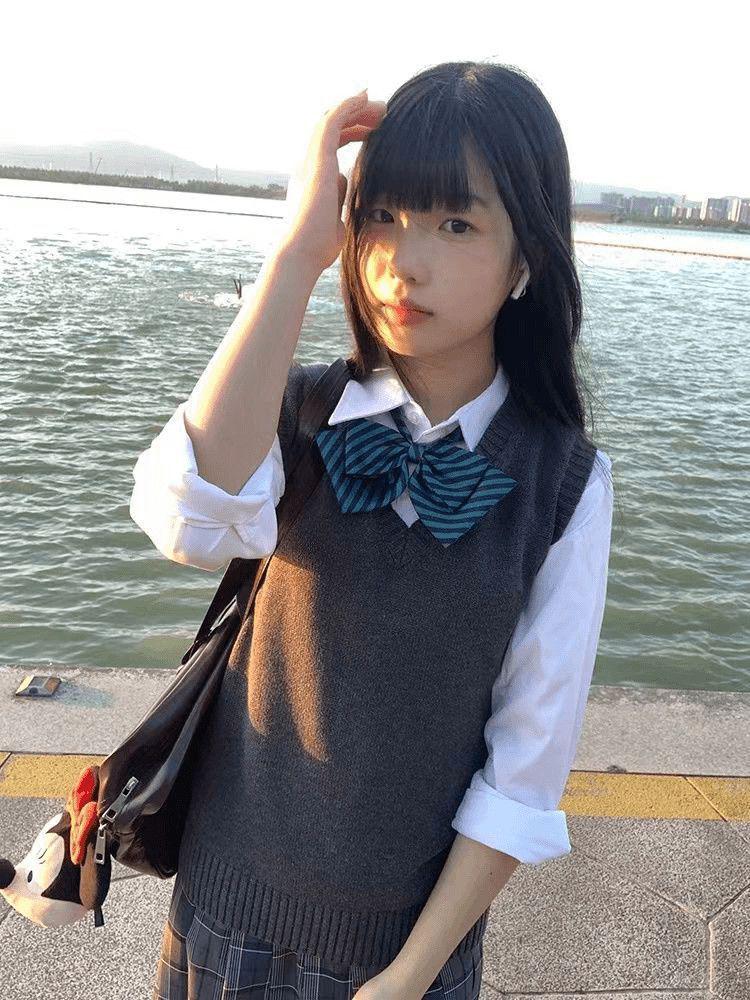Japanese School-Style Embroidered V-Neck Knitted Vest for Women