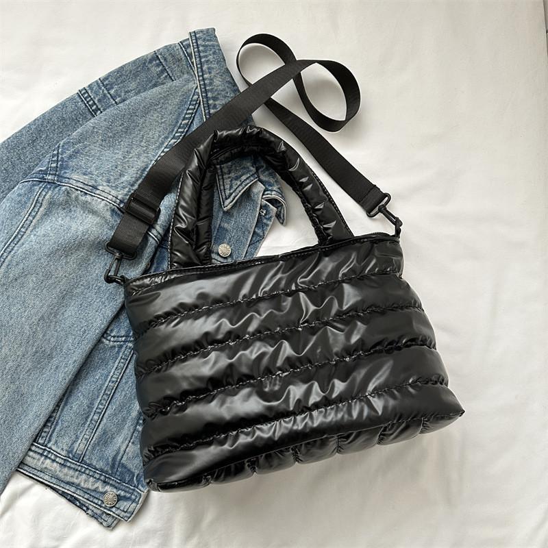 Large Capacity Street Fashion Tote Bag 2023 Winter New Style Korean Casual Handbag