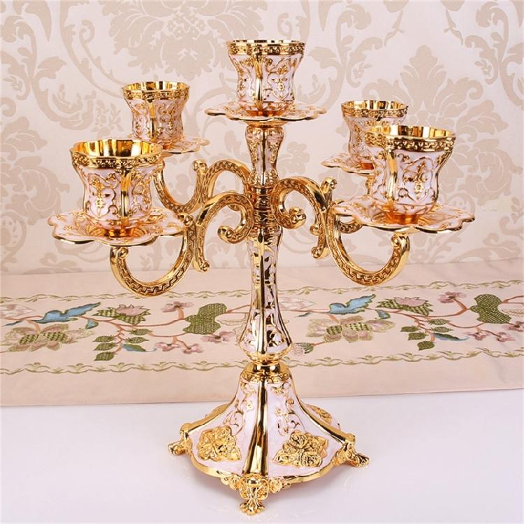 Elegant European Metal Candle Holder for Festival Occasion Night Decorations