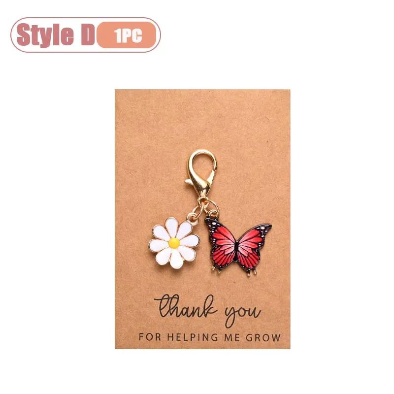 

Cute Butterfly Daisy Keychain Drop Oil Handmade Pendant Gift for Thanksgiving Friendship Appreciation Keepsake for Girls Women
