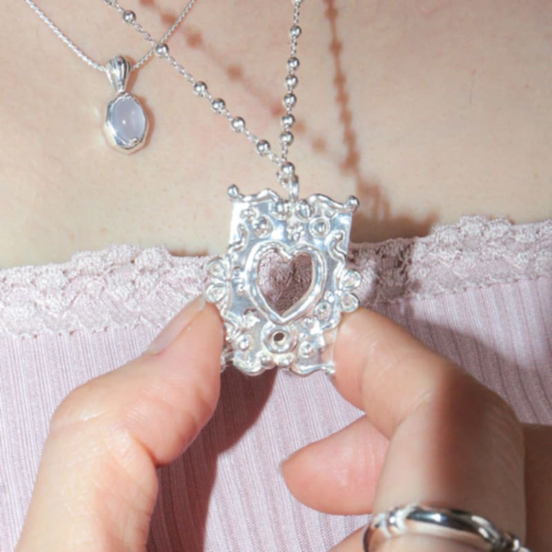 LOASI Melted Heart Frame Necklace