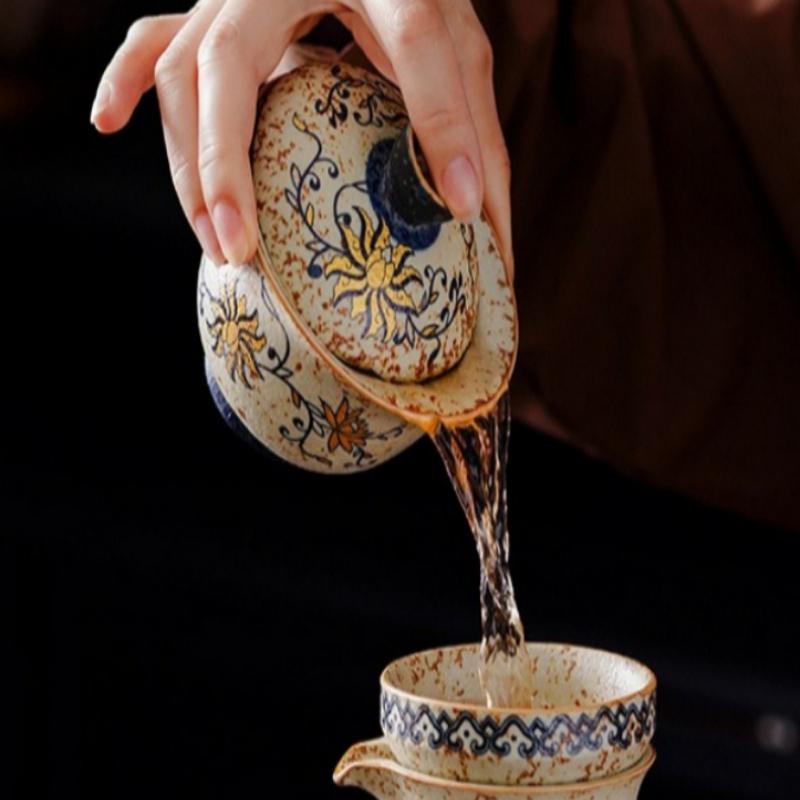 Blue and White Flint Red Lidded Tea Bowl, Ceramic Home/Office Tea Set, Personal Tea Drinking Gongfu Teaware with Hovering Lid.
