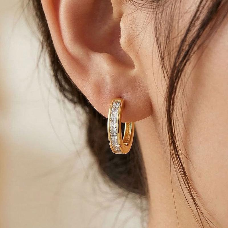 1PAIR environmentally friendly material super flash square zircon stud earrings, women's light luxury fashion temperament versatile earrings