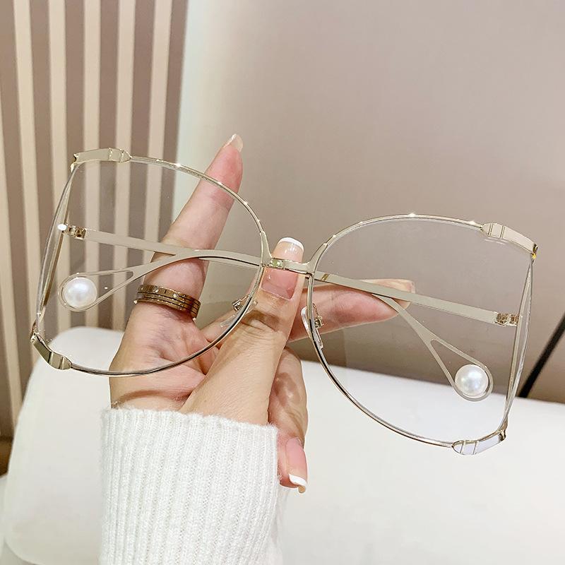 

New Large Frame Pearl Sunglasses For Women Fashion And Colorful Metal Hollow Legs Eyeglasses UV Protection Shades UV400 Eyewear 1PC
