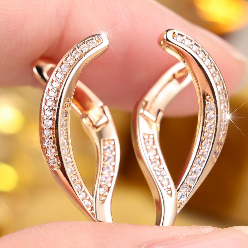 Elegant Leaf Huggie Hoop Earrings Pave Zircon Rose Gold Color Women Earrings for Daily Party Wear