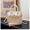 Small-scale Minimalist Handbag with A Slouching Design, Elegant Women's Bag for Carrying On The Shoulder.