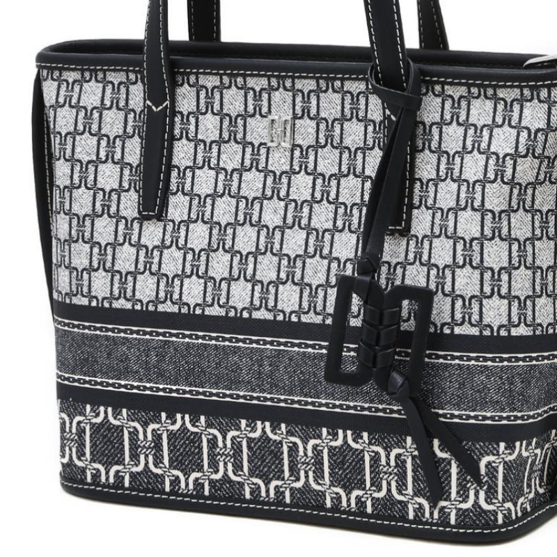 Daks Navy Dd Logo Leather Tote Bag Dcba6e801n2