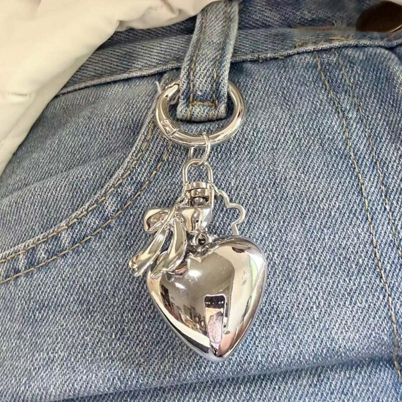 Fashionable Heart Key Chain with Trendy Bowknot Embellishment for Women Men