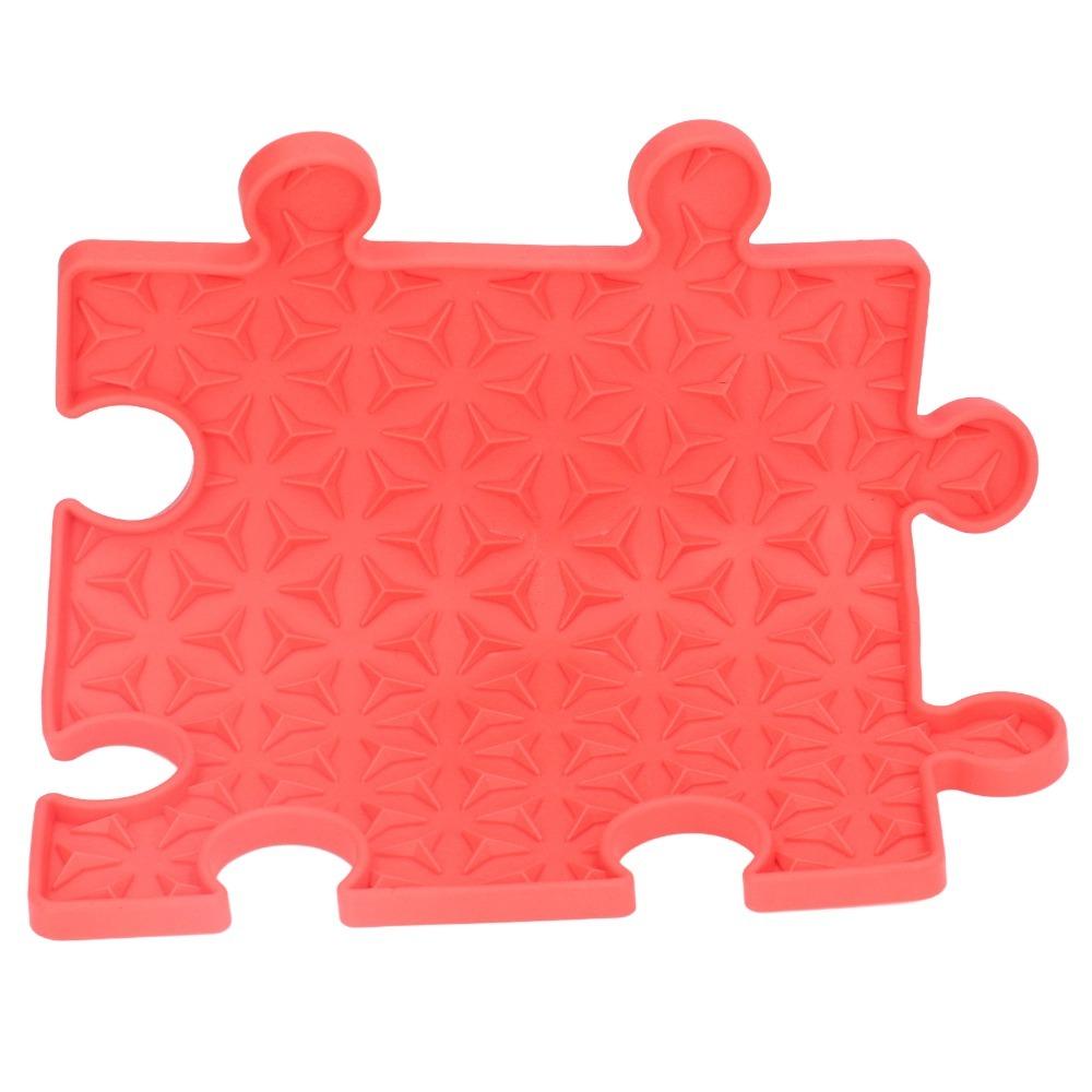 Silicone Pet Lick Mat Suction Cup Bottom Cat Lick Pad Reusable Pet Feeding Mat Food Use