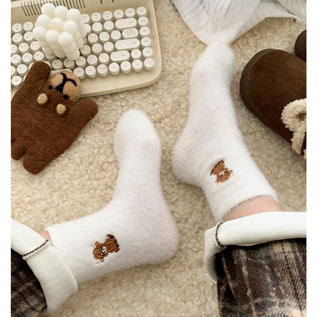 10-1 pairs Autumn and Winter Coffee Colored Cartoon Cow Embroidery Women's Socks with Thick Velvet and Warm Socks for Home Flooring, Mid Tube Socks