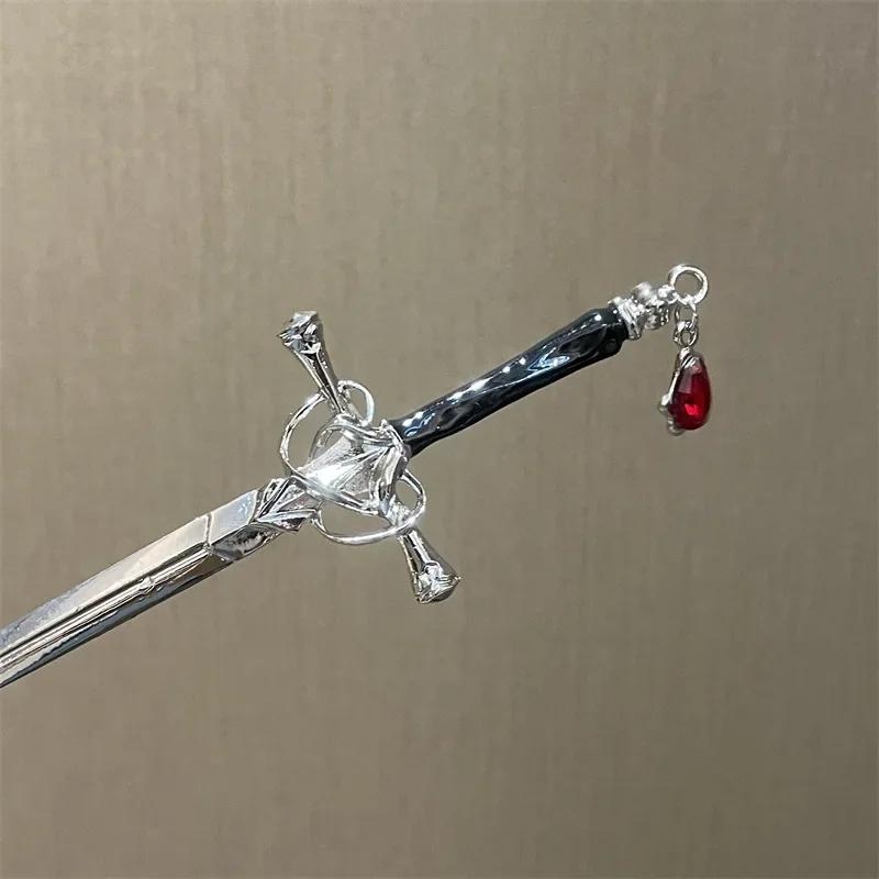 Neuer Chinesischer Punk Rubin Anhänger Schwert Haarnadel Mode Schlicht Modern Kopfschmuck Hinterkopf Pan Haarschmuck