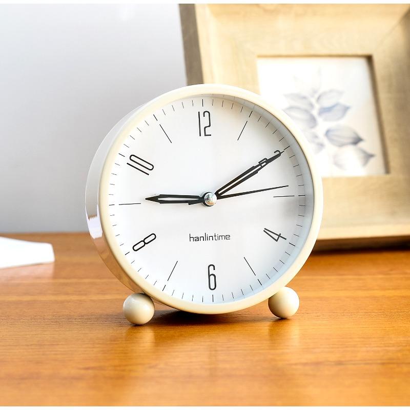 Small Alarm Clock Creative Silent Student Bedside Simple Clock Clock Mini Metal Children's Alarm Clock Luminous