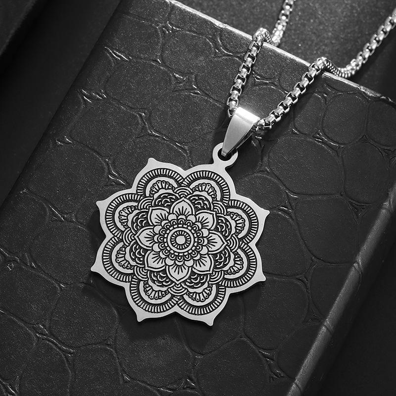 Pendant Lotus Retro Fashion Versatile Mandala Jewelry Accessories Necklace