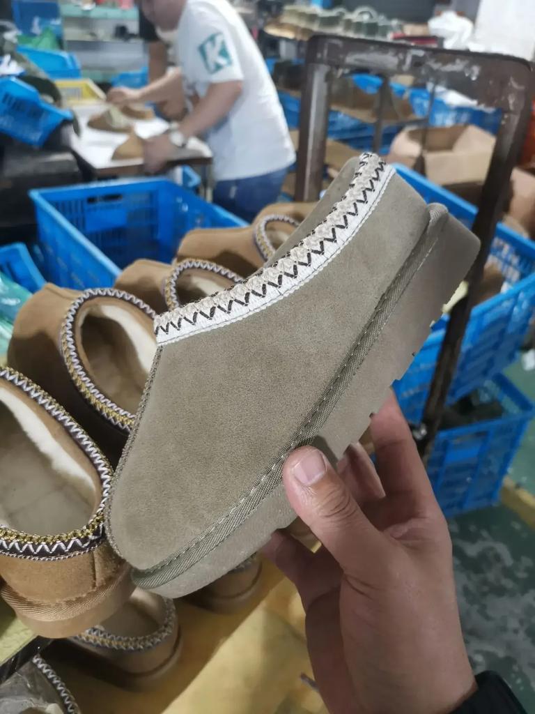 Women's Tazz Slippers Tasman Fur Slippers  Fashion Super Mini Thick Sole Boots Slip-on Suede Wool Blend Winter Booties for Women