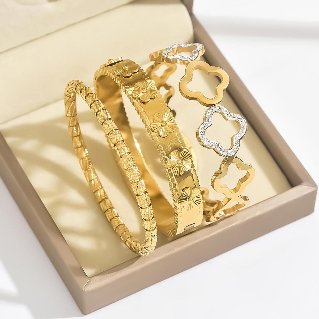 Korean Elegant 18K Gold-Plated Four-Leaf Clover Rhinestone Stainless Steel Bracelet for Women
