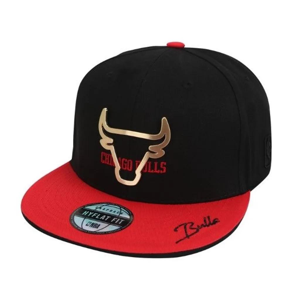 Unisex Chicago Bulls Outline Metal Snapback N245AP614P